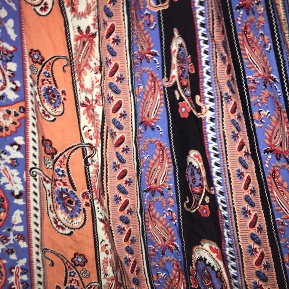 Long bohemian colorful skirt with slit in front - Picture 4 of 7